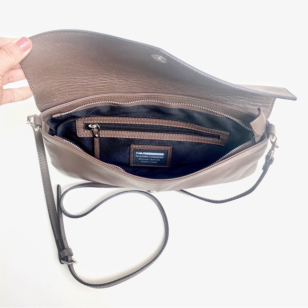 *Gianni Chiarini* Italian Made Leather Clutch - Picture 10 of 14